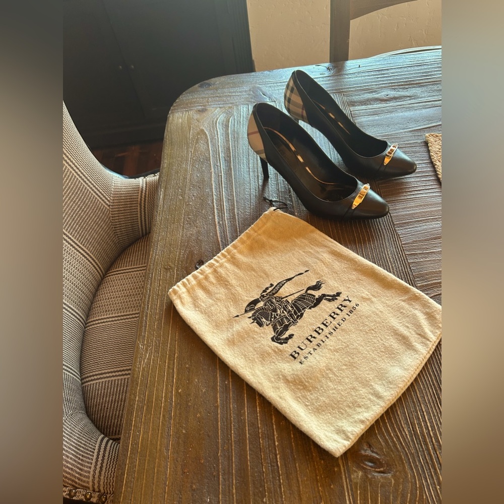 Burberry pumps 41
